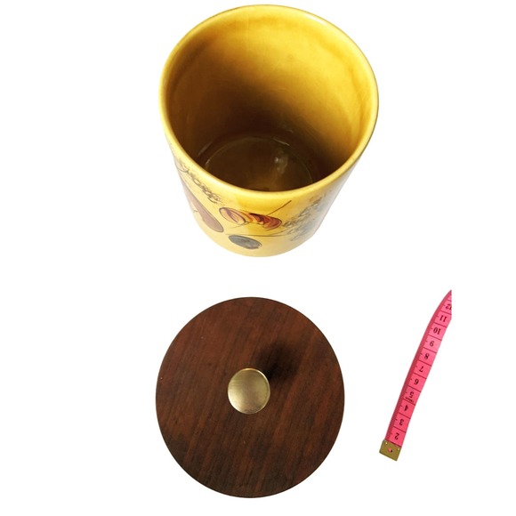 Vintage 70s Mushroom Glass Jar with Wooden Lid - Picture 6 of 9